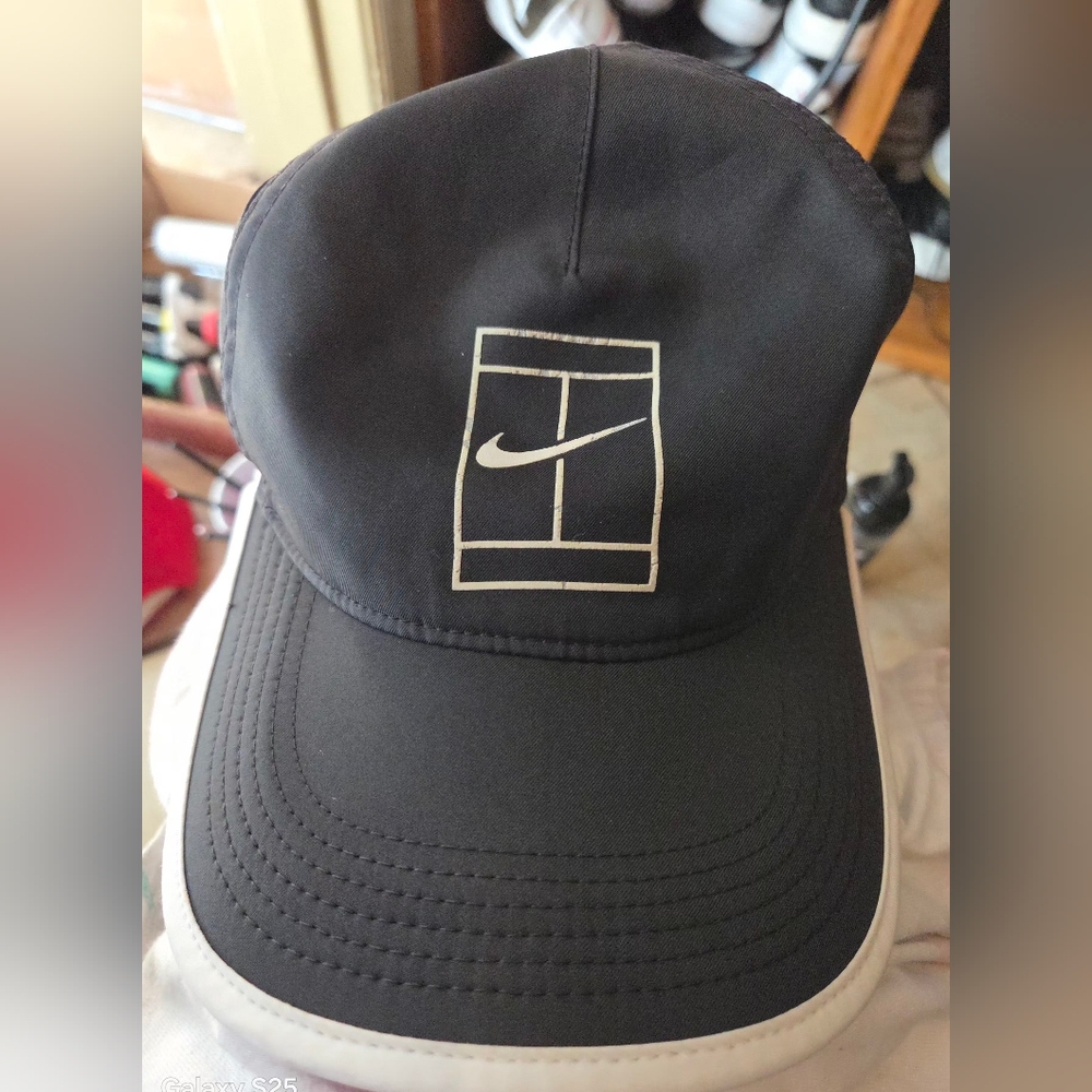 Nike Black and White Sports Cap